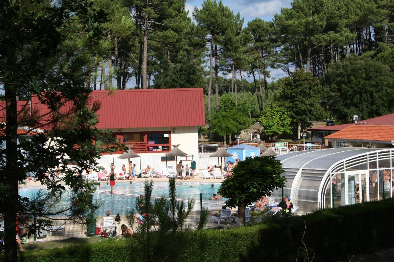 Village Vacances Les Chenes De Léon Exteriör bild