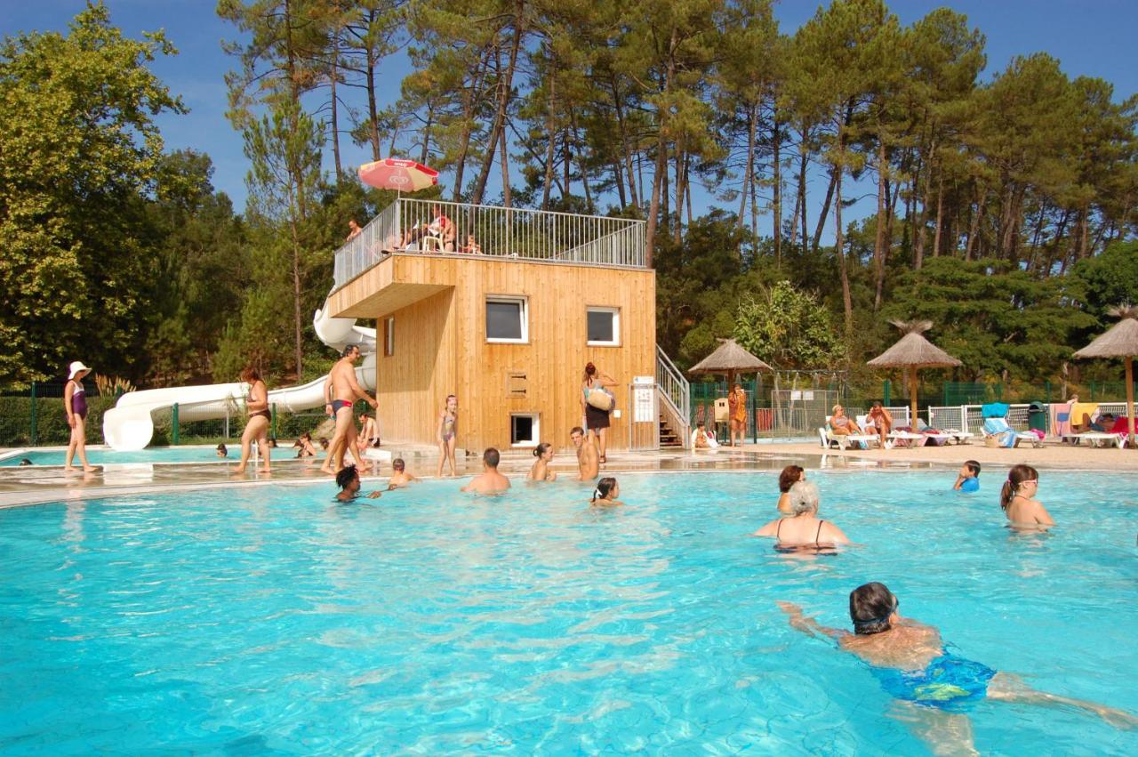 Village Vacances Les Chenes De Léon Exteriör bild