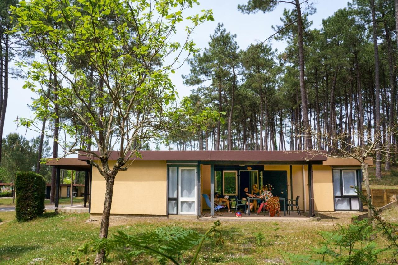 Village Vacances Les Chenes De Léon Exteriör bild