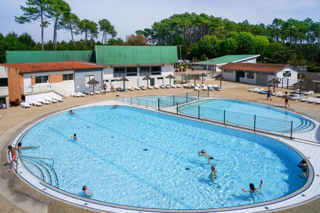 Village Vacances Les Chenes De Léon Exteriör bild